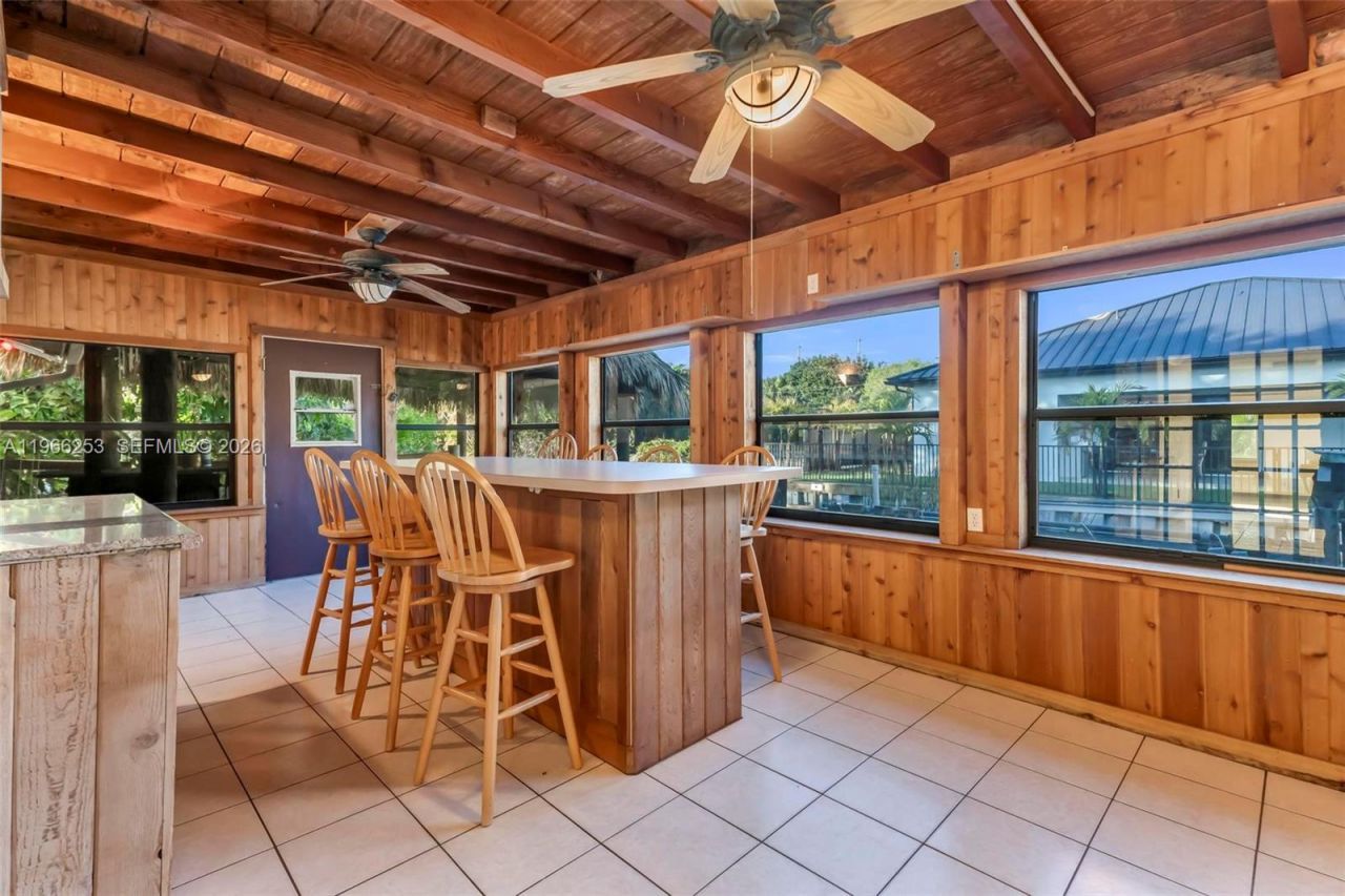 6581 Riparian Rd, Lake Worth, FL 33462 Photo