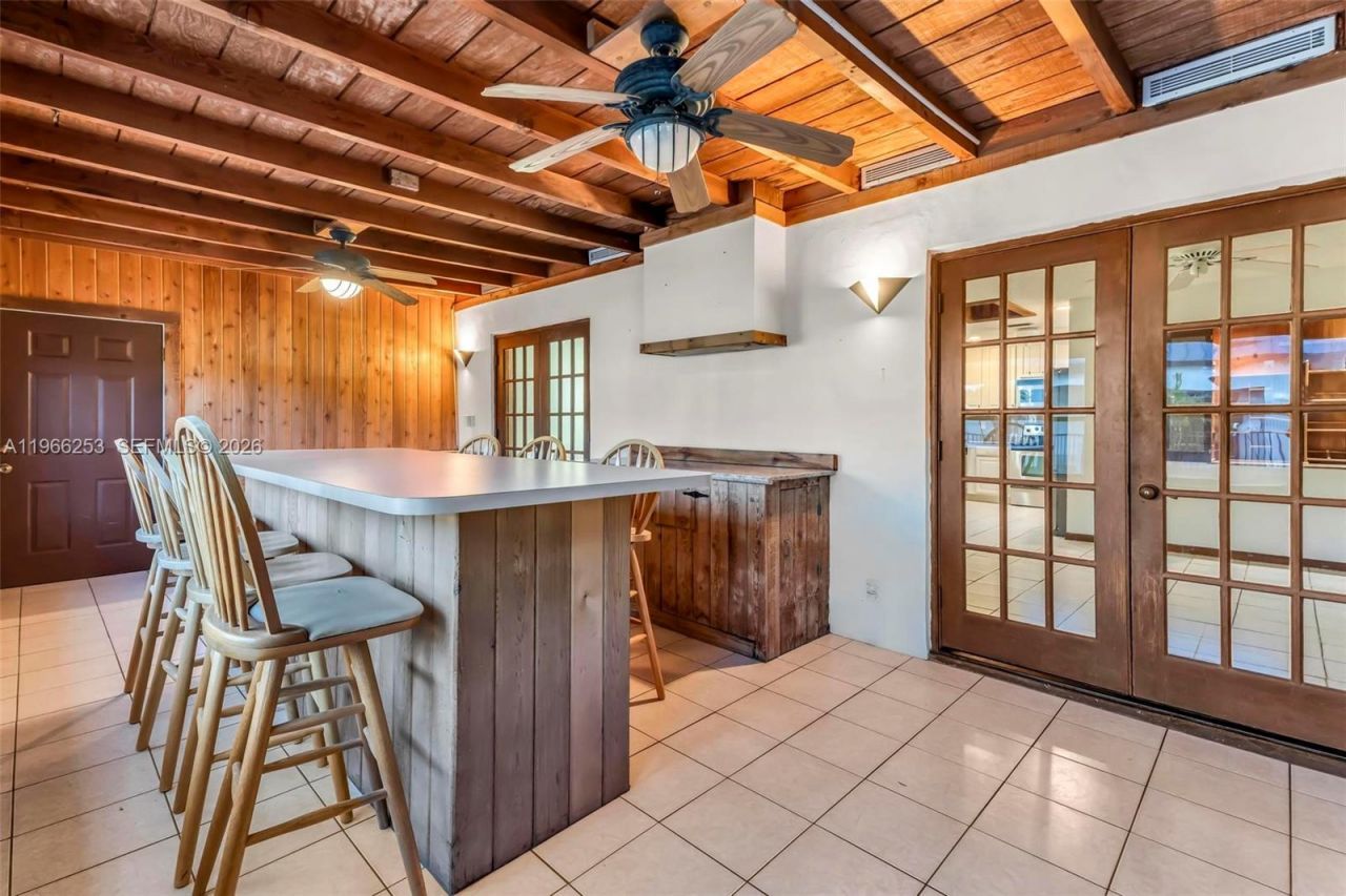 6581 Riparian Rd, Lake Worth, FL 33462 Photo