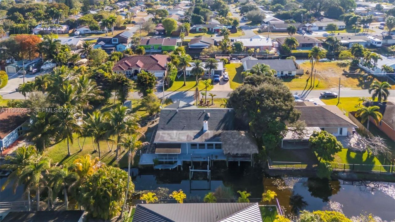 6581 Riparian Rd, Lake Worth, FL 33462 Photo