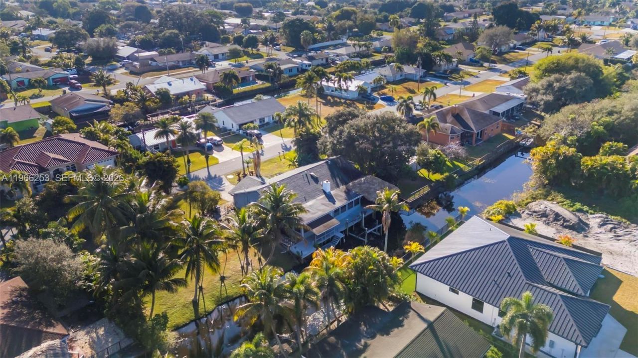 6581 Riparian Rd, Lake Worth, FL 33462 Photo