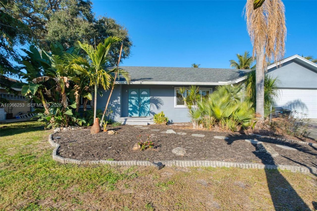 6581 Riparian Rd, Lake Worth, FL 33462 Photo