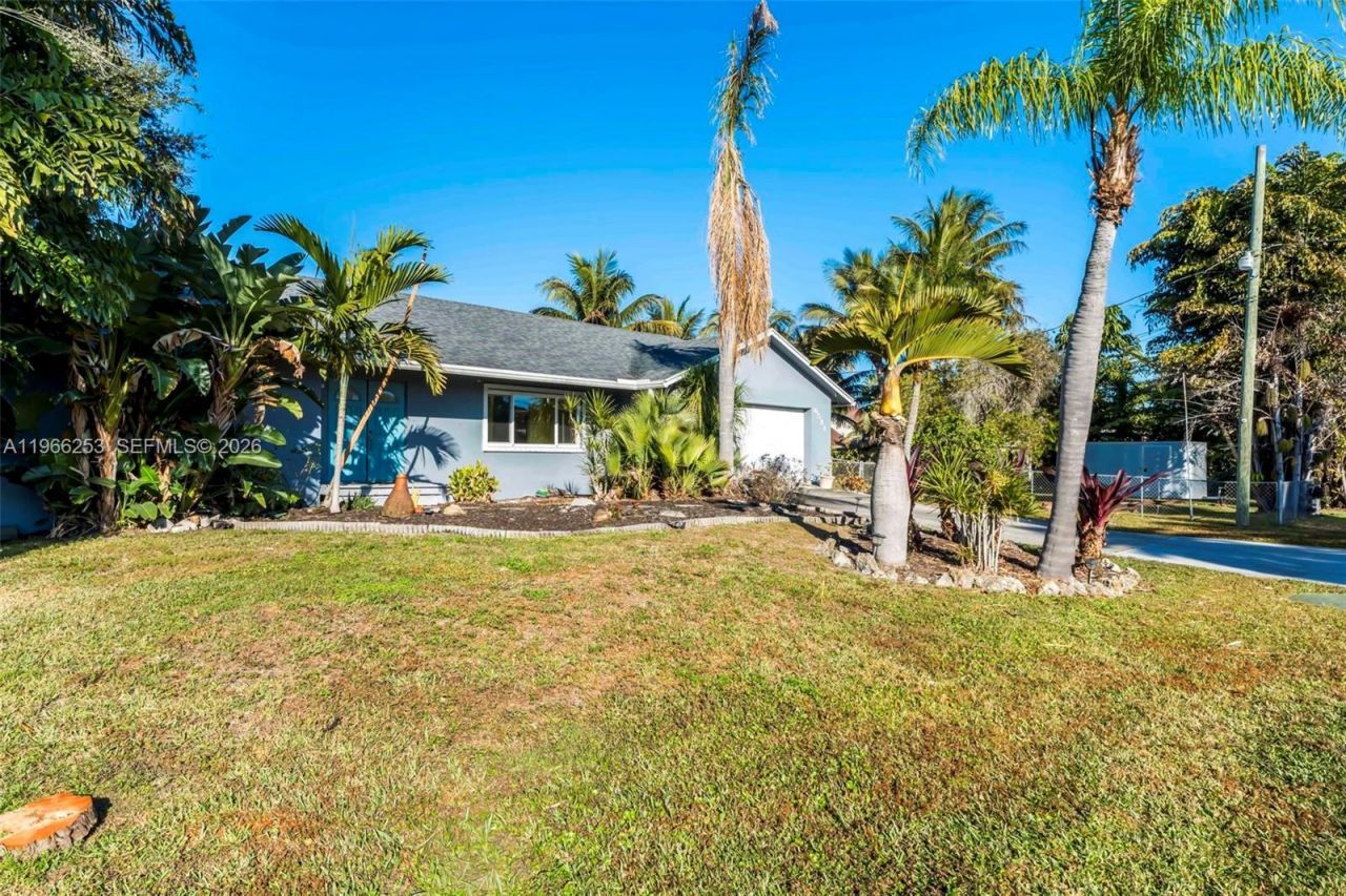 6581 Riparian Rd, Lake Worth, FL 33462 Photo