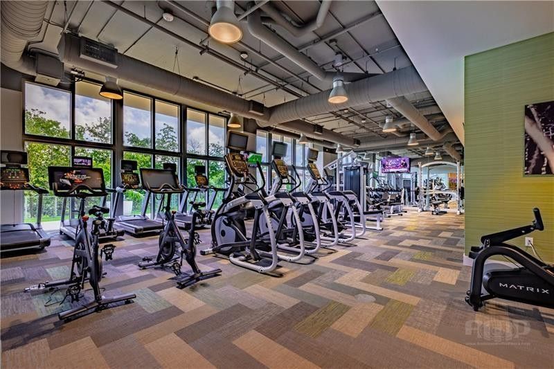 16385 Biscayne Boulevard, Unit 405, Aventura, FL 33160 Photo