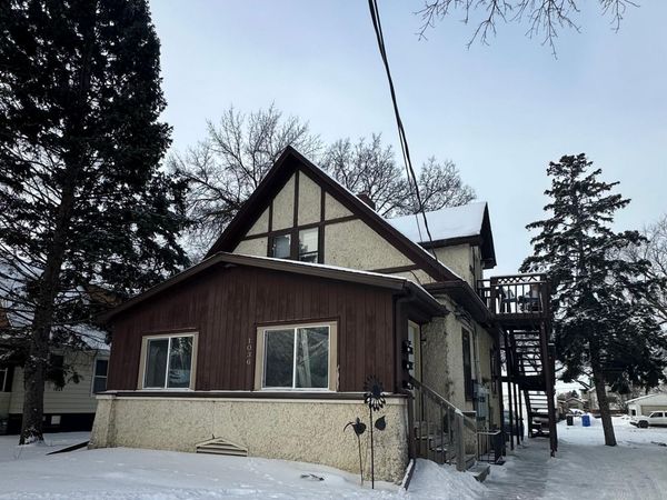 1036 College Street N, Fargo, ND 58102