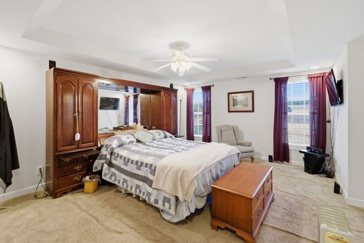 100 Murphy Way Photo 11