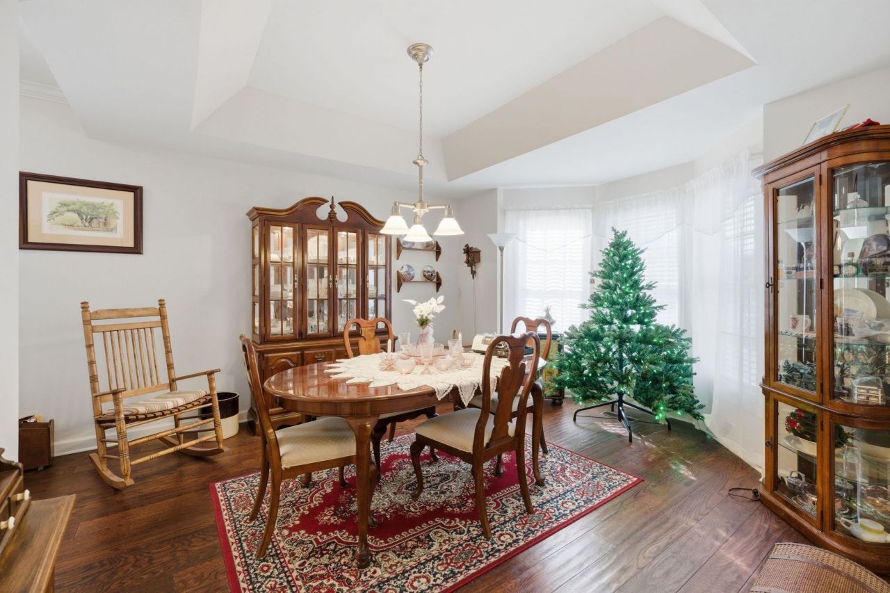 100 Murphy Way Photo 9