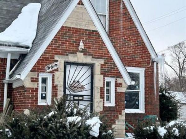 9817 Somerset Avenue, Detroit, MI 48224