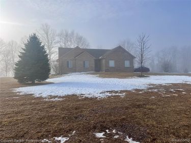 6060 INTRINSIC Lane, Imlay Twp, MI 48444