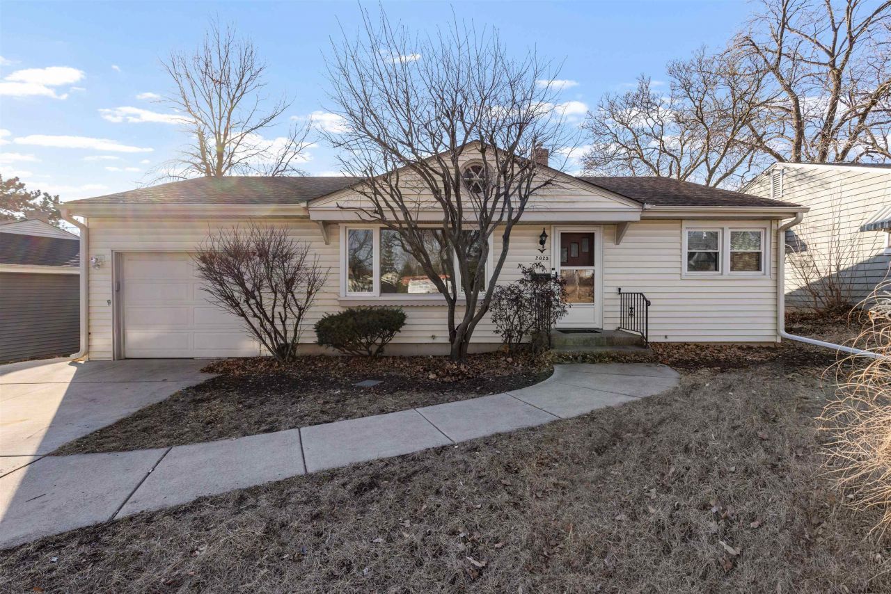 2025 24th Street, Rockford, IL 61108 Main Photo