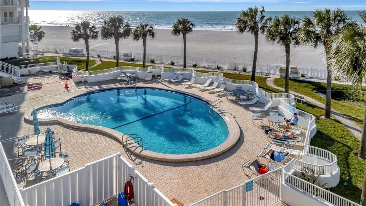 1582 Gulf Boulevard, Unit 1507, Clearwater Beach, FL 33767 Photo