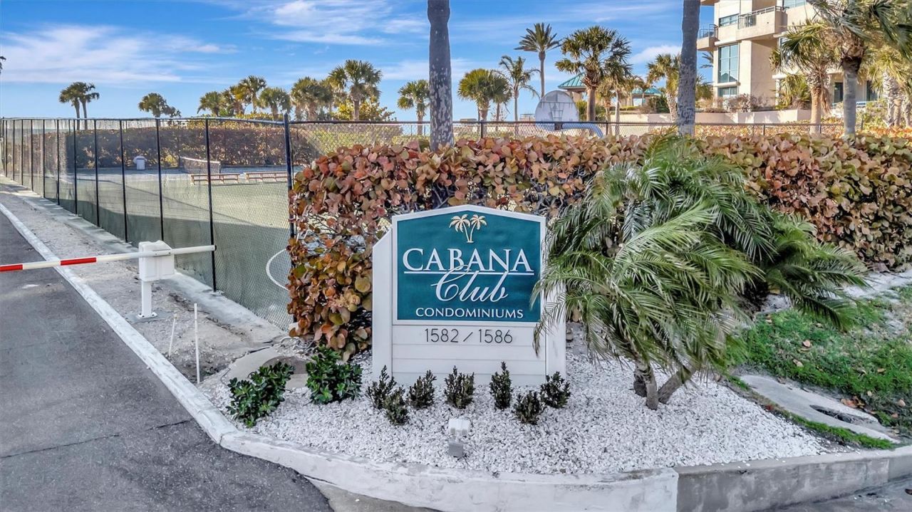 1582 Gulf Boulevard, Unit 1507, Clearwater Beach, FL 33767 Photo