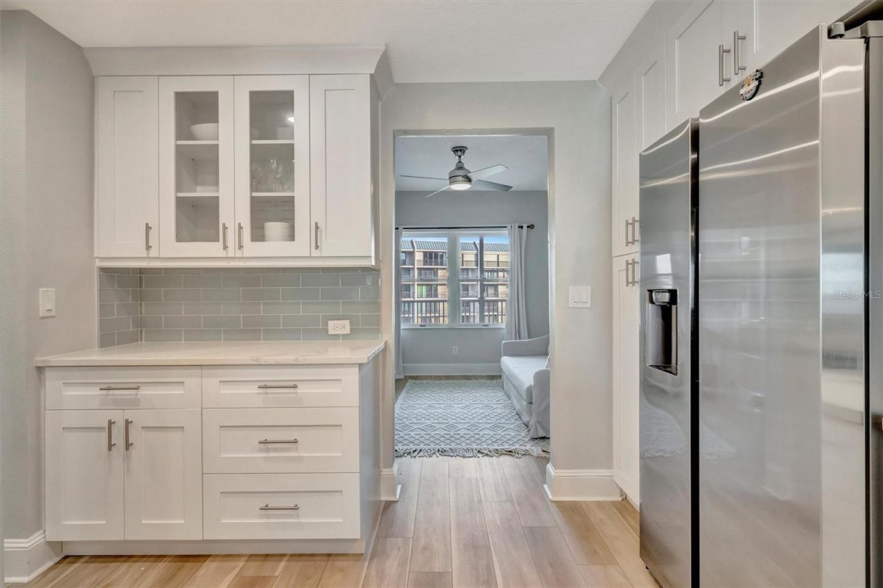 1582 Gulf Boulevard, Unit 1507, Clearwater Beach, FL 33767 Photo