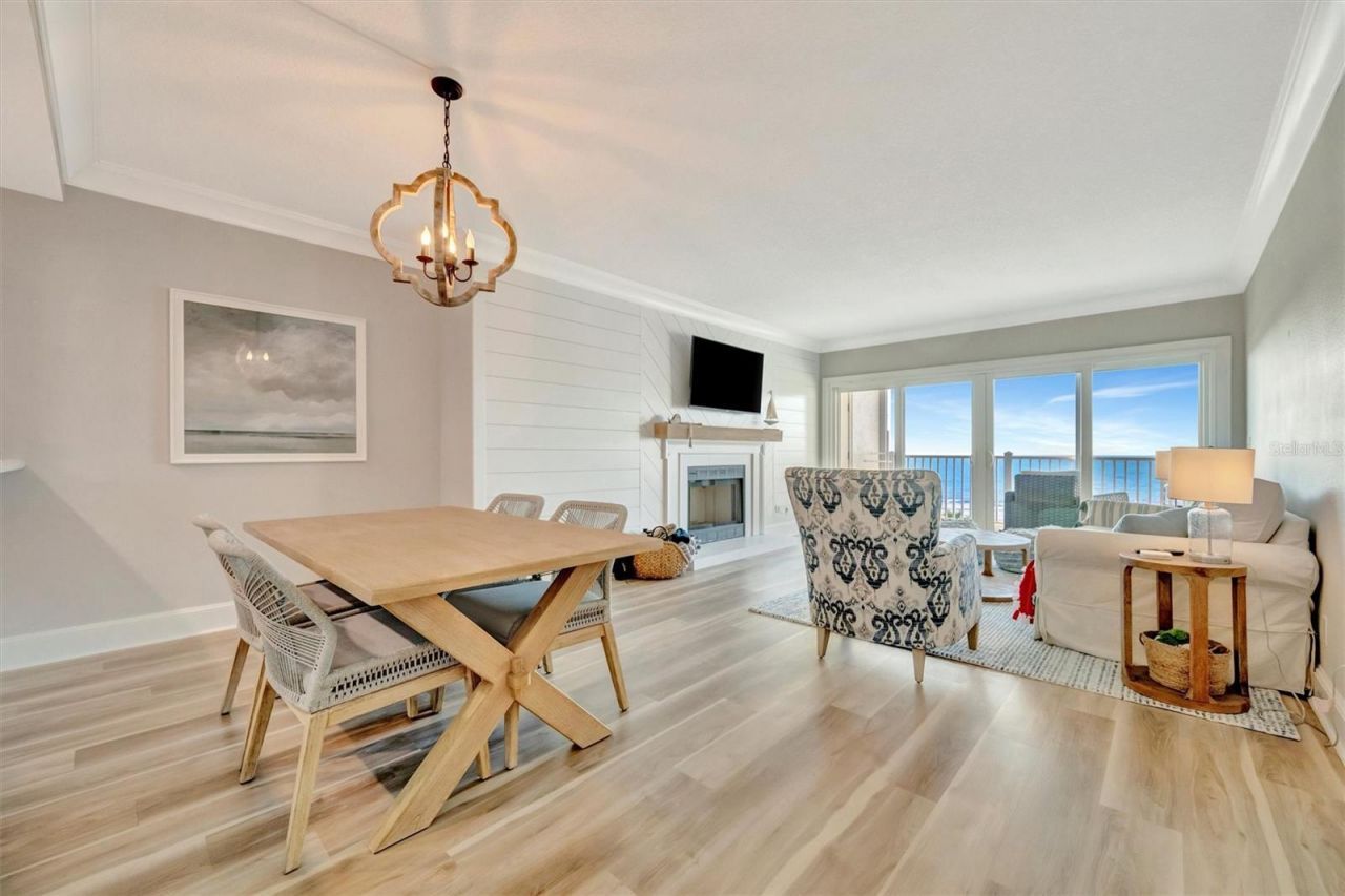 1582 Gulf Boulevard, Unit 1507, Clearwater Beach, FL 33767 Photo