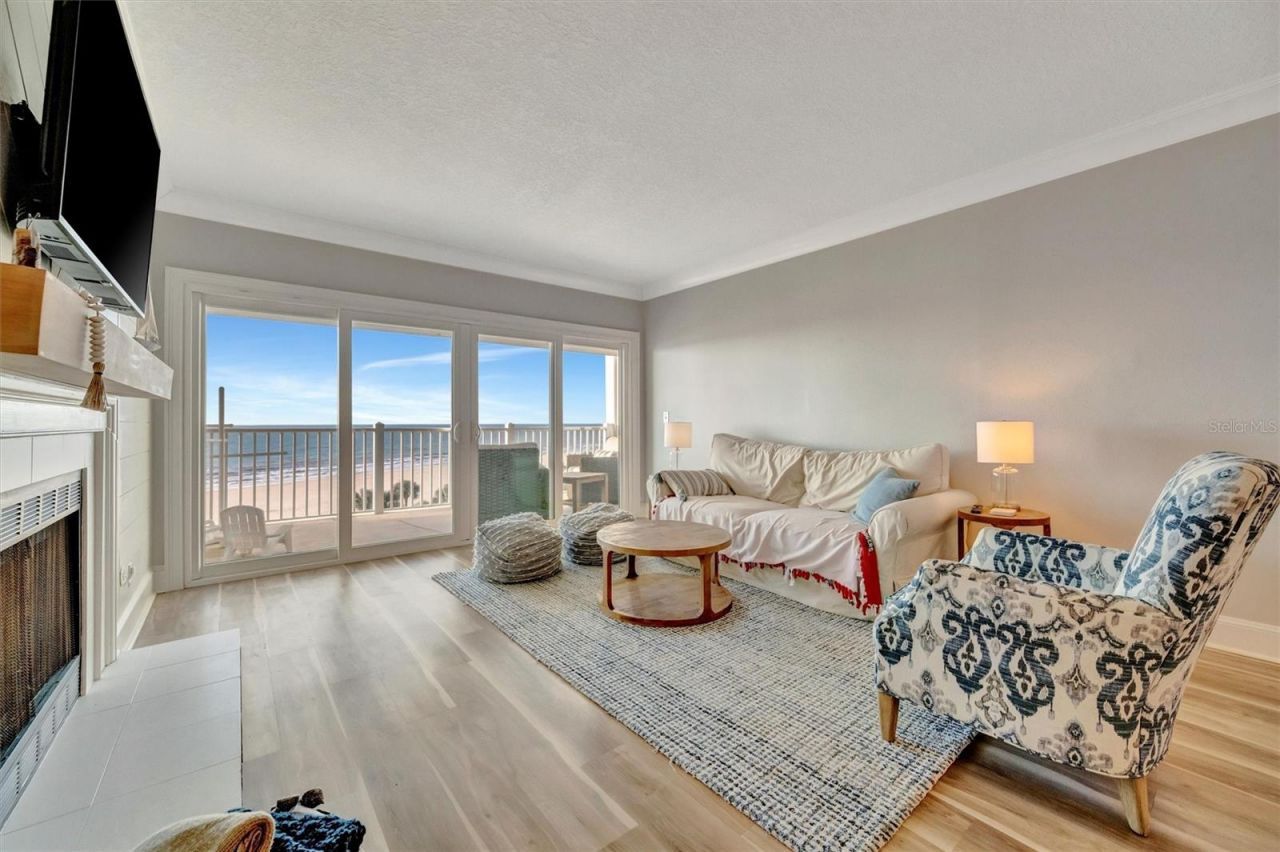 1582 Gulf Boulevard, Unit 1507, Clearwater Beach, FL 33767 Photo