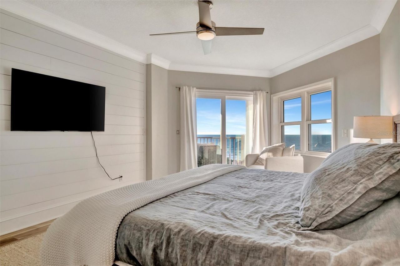 1582 Gulf Boulevard, Unit 1507, Clearwater Beach, FL 33767 Photo