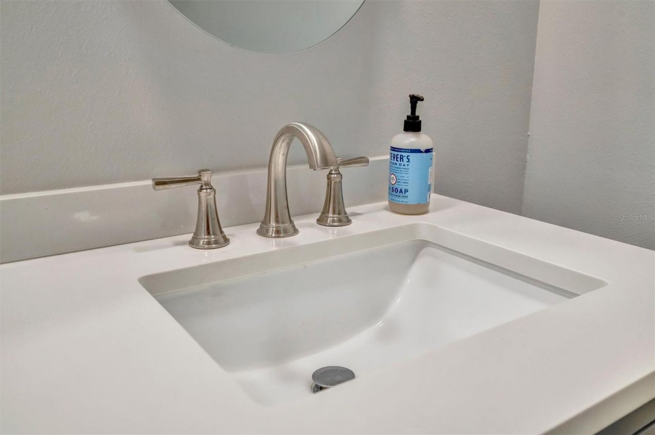 1582 Gulf Boulevard, Unit 1507, Clearwater Beach, FL 33767 Photo