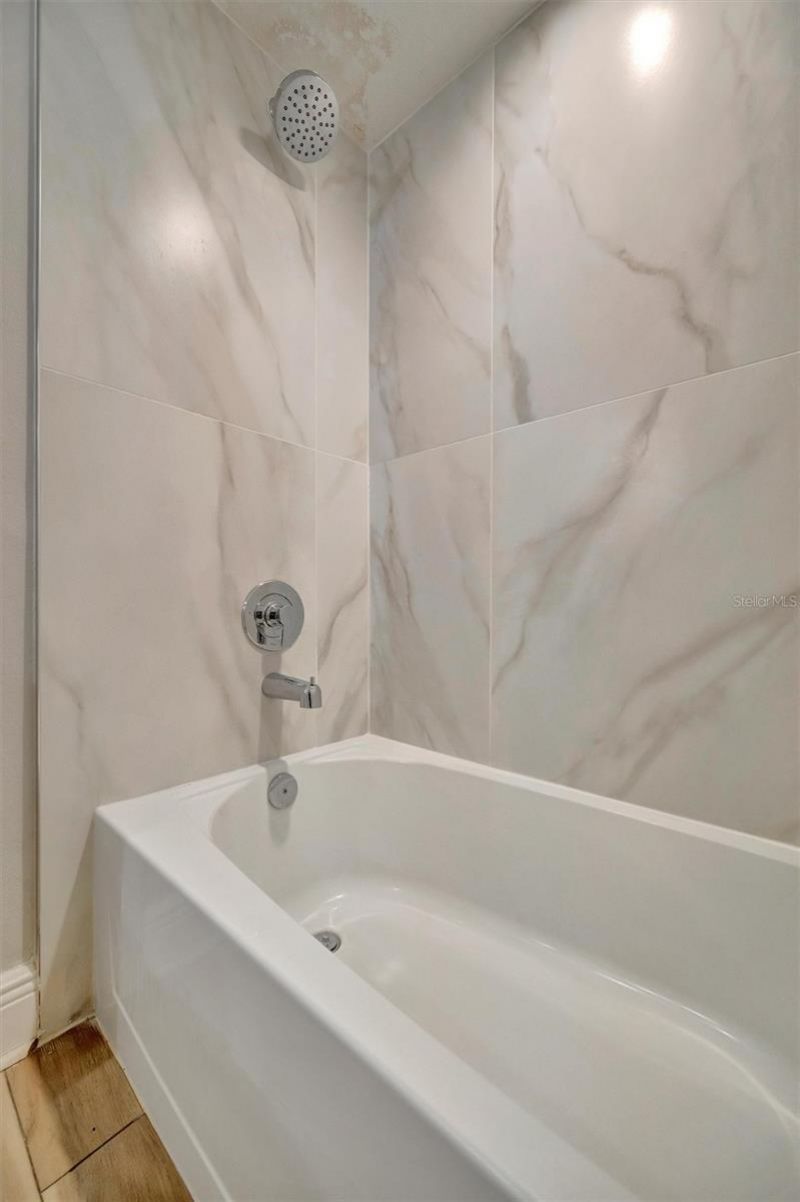 1582 Gulf Boulevard, Unit 1507, Clearwater Beach, FL 33767 Photo