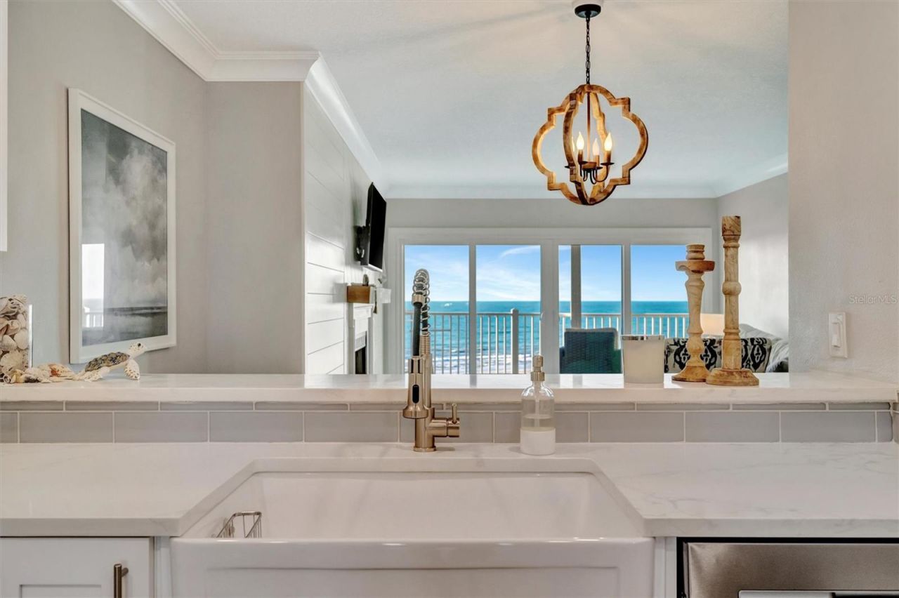 1582 Gulf Boulevard, Unit 1507, Clearwater Beach, FL 33767 Photo