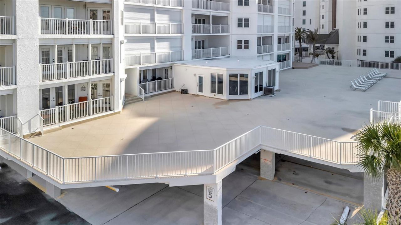1582 Gulf Boulevard, Unit 1507, Clearwater Beach, FL 33767 Photo