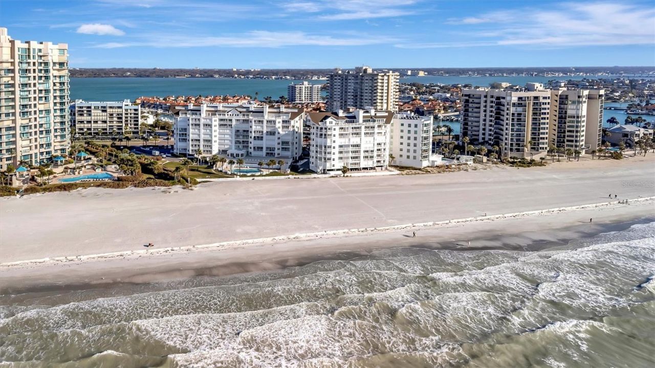 1582 Gulf Boulevard, Unit 1507, Clearwater Beach, FL 33767 Photo