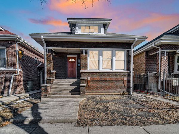 6017 S Washtenaw Avenue, Chicago, IL 60629