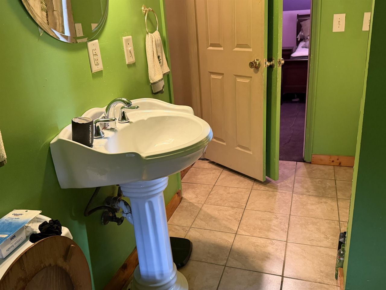 604 Henry St. Photo 11