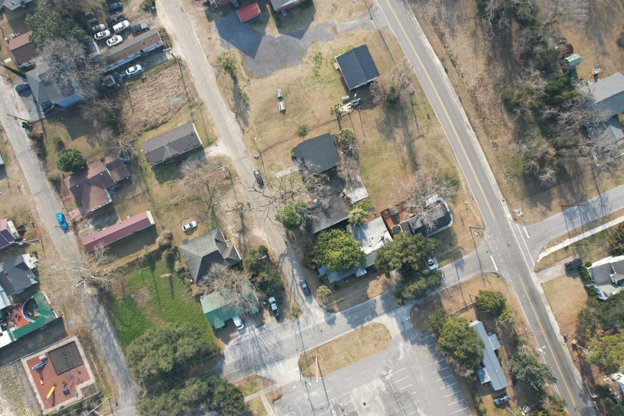 604 Henry St. Photo 30