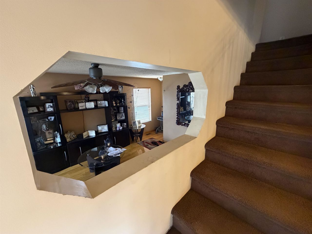 604 Henry St. Photo 8