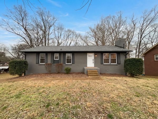 805 Luxemburg Dr, Hermitage, TN 37076