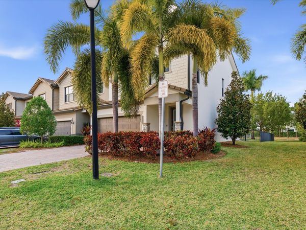 8289 Cadre Noir Road, Lake Worth, FL 33467