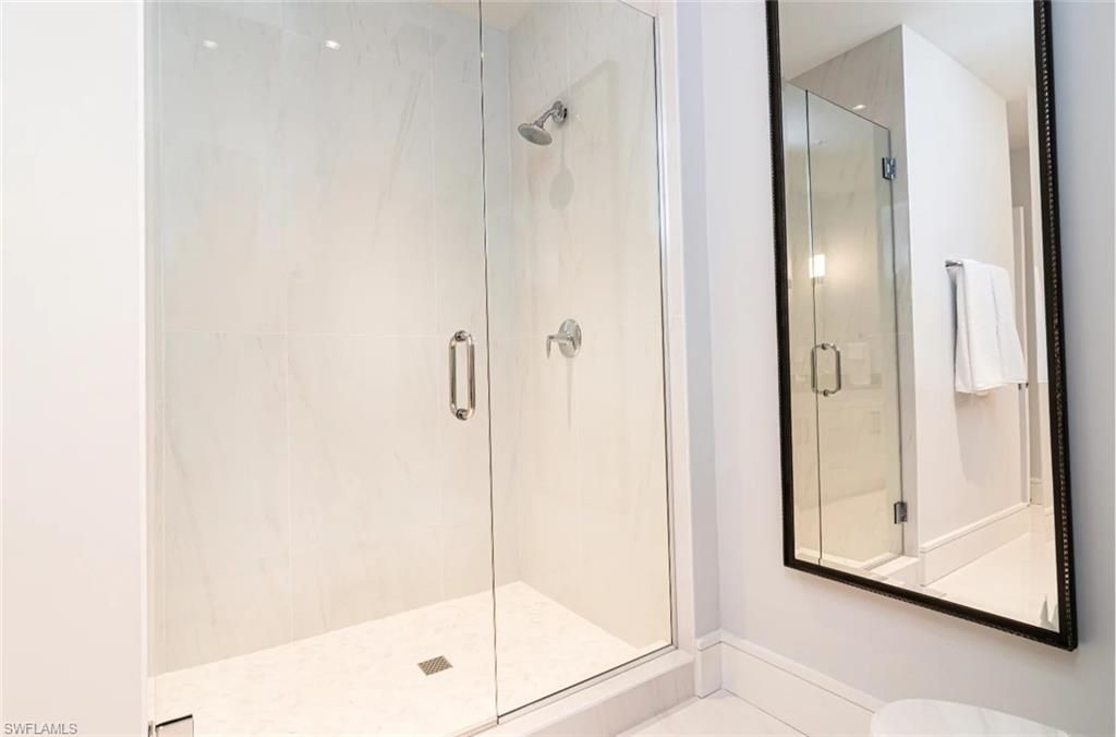 101 8th St S, Unit 205, Naples, FL 34102 Photo