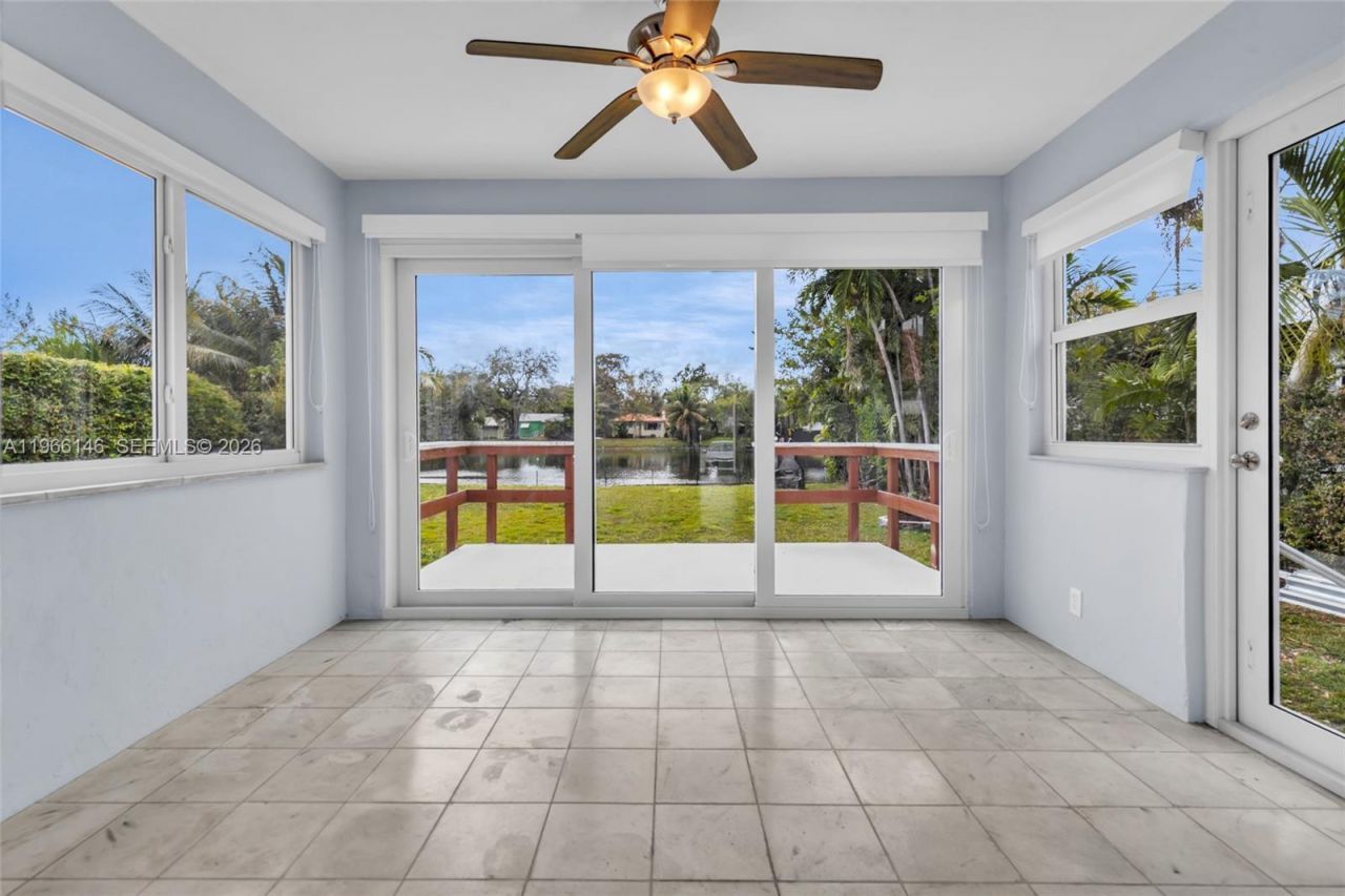 392 Payne Dr, Miami Springs, FL 33166 Photo