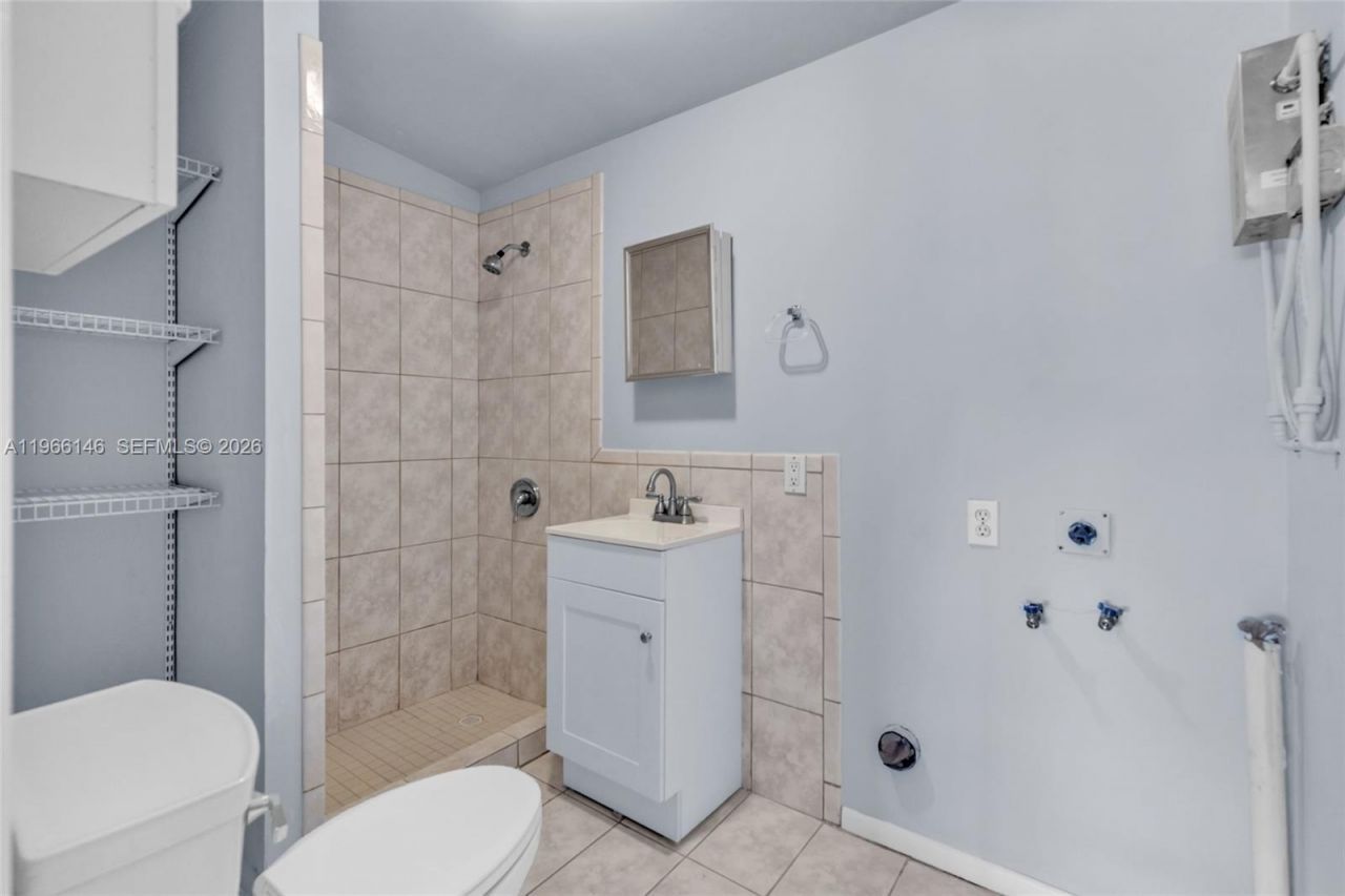 392 Payne Dr, Miami Springs, FL 33166 Photo