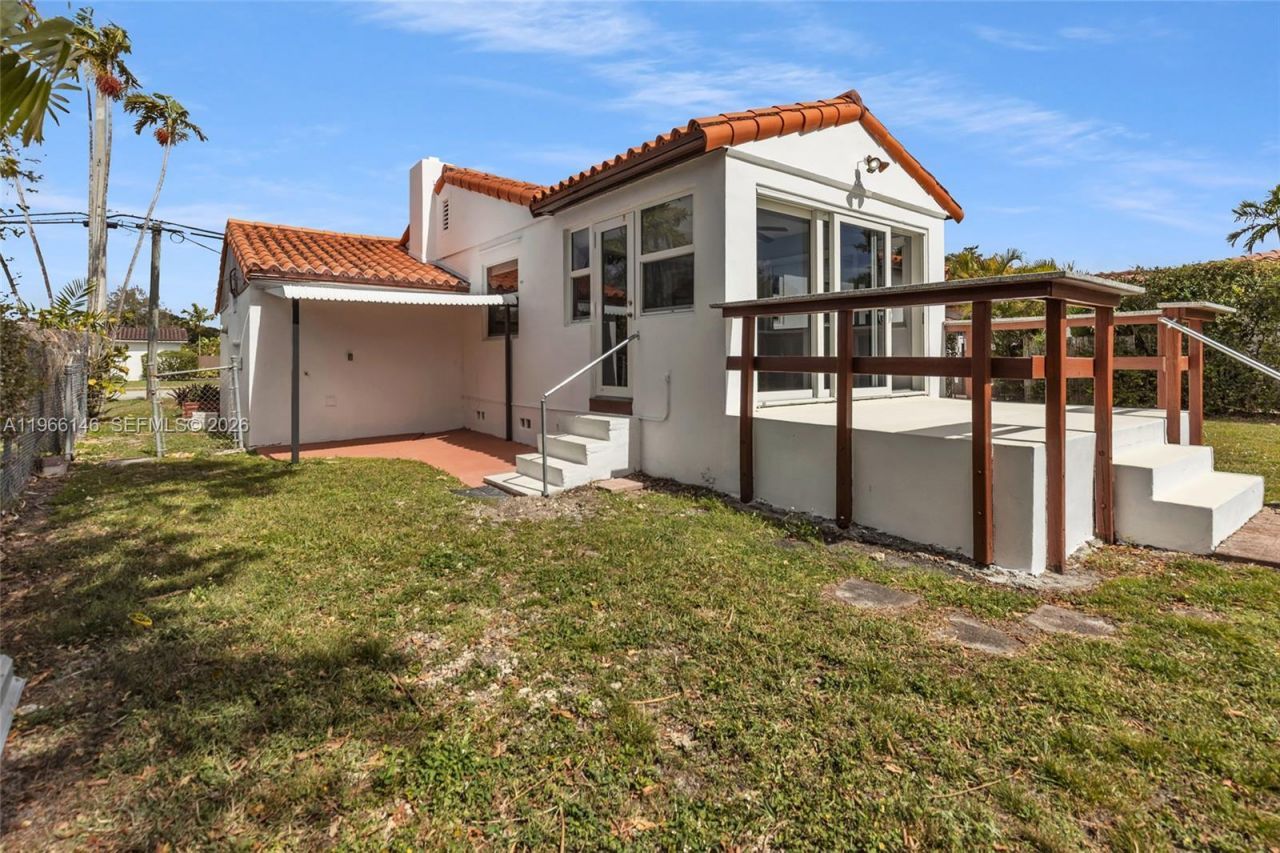 392 Payne Dr, Miami Springs, FL 33166 Photo