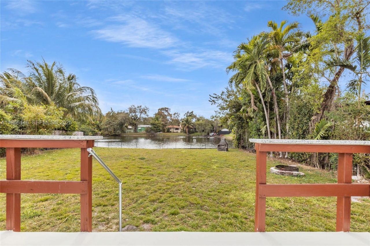 392 Payne Dr, Miami Springs, FL 33166 Photo