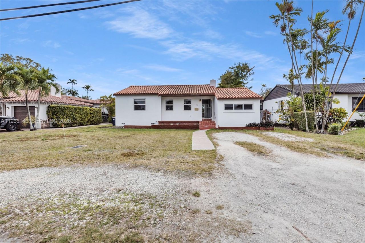 392 Payne Dr, Miami Springs, FL 33166 Photo