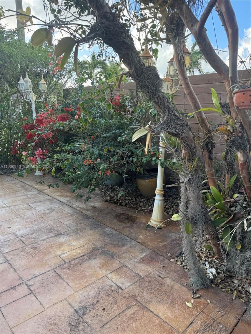 12545 SW 31st Ter, Miami, FL 33175 Photo