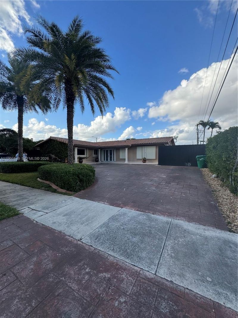 12545 SW 31st Ter, Miami, FL 33175 Photo