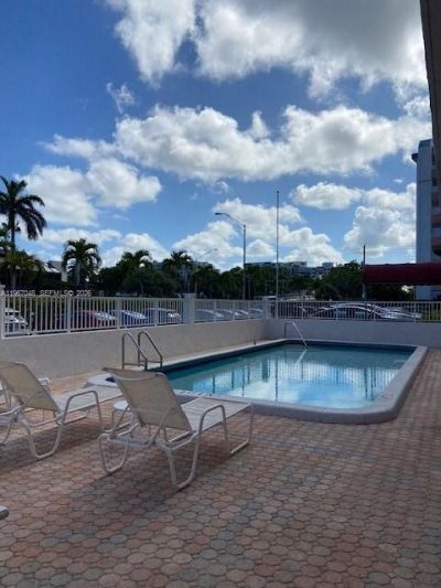 3201 NE 14th St Cswy , Unit 605, Pompano Beach, FL 33062 Photo