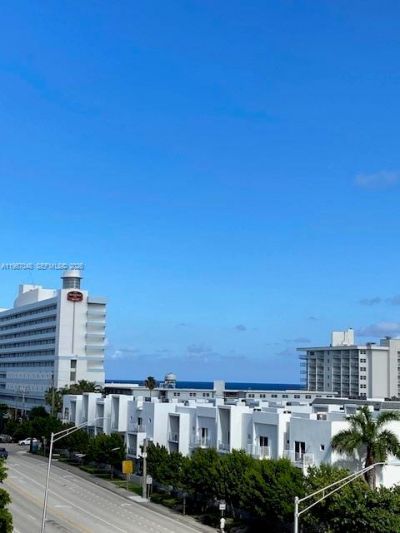 3201 NE 14th St Cswy , Unit 605, Pompano Beach, FL 33062 Photo