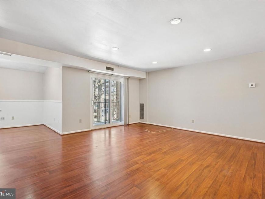 3204 Delaire Landing Road, Unit 3204, Philadelphia, PA 19114 Main Photo