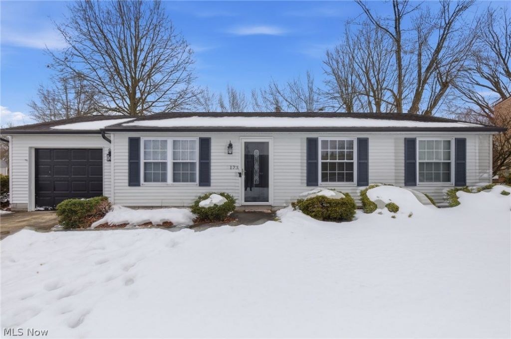 173 Chapel Hill Drive Nw, Warren, OH 44483 Main Photo