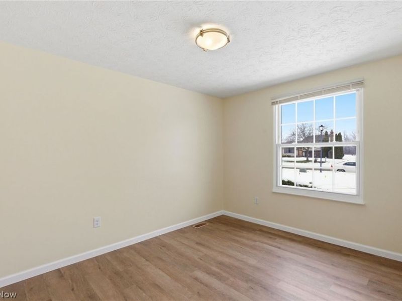 173 Chapel Hill Drive NW, Warren, OH 44483 Photo 17