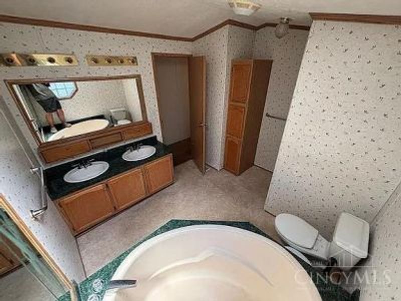 379 Mutton Run Road, Jackson Twp, OH 45601 Photo 12