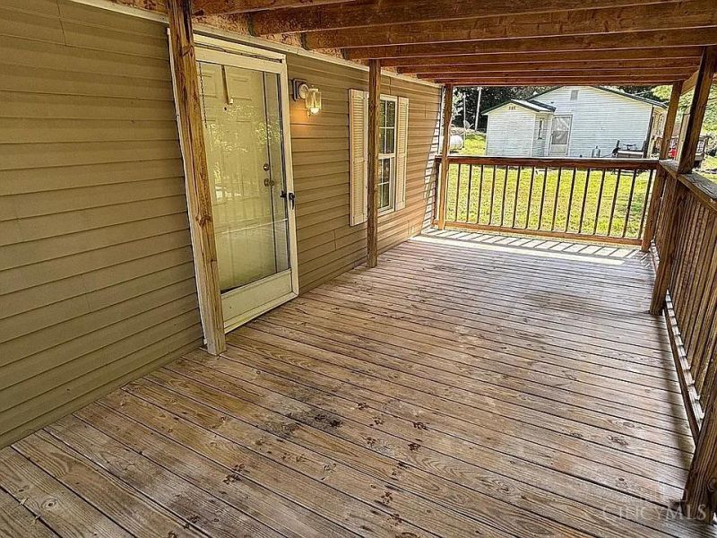 379 Mutton Run Road, Jackson Twp, OH 45601 Photo 5