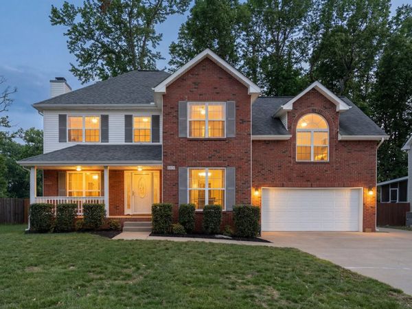 1852 Darlington Dr, Clarksville, TN 37042