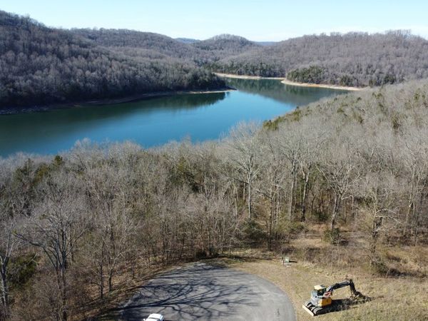 308 Highbridge Dr, Smithville, TN 37166