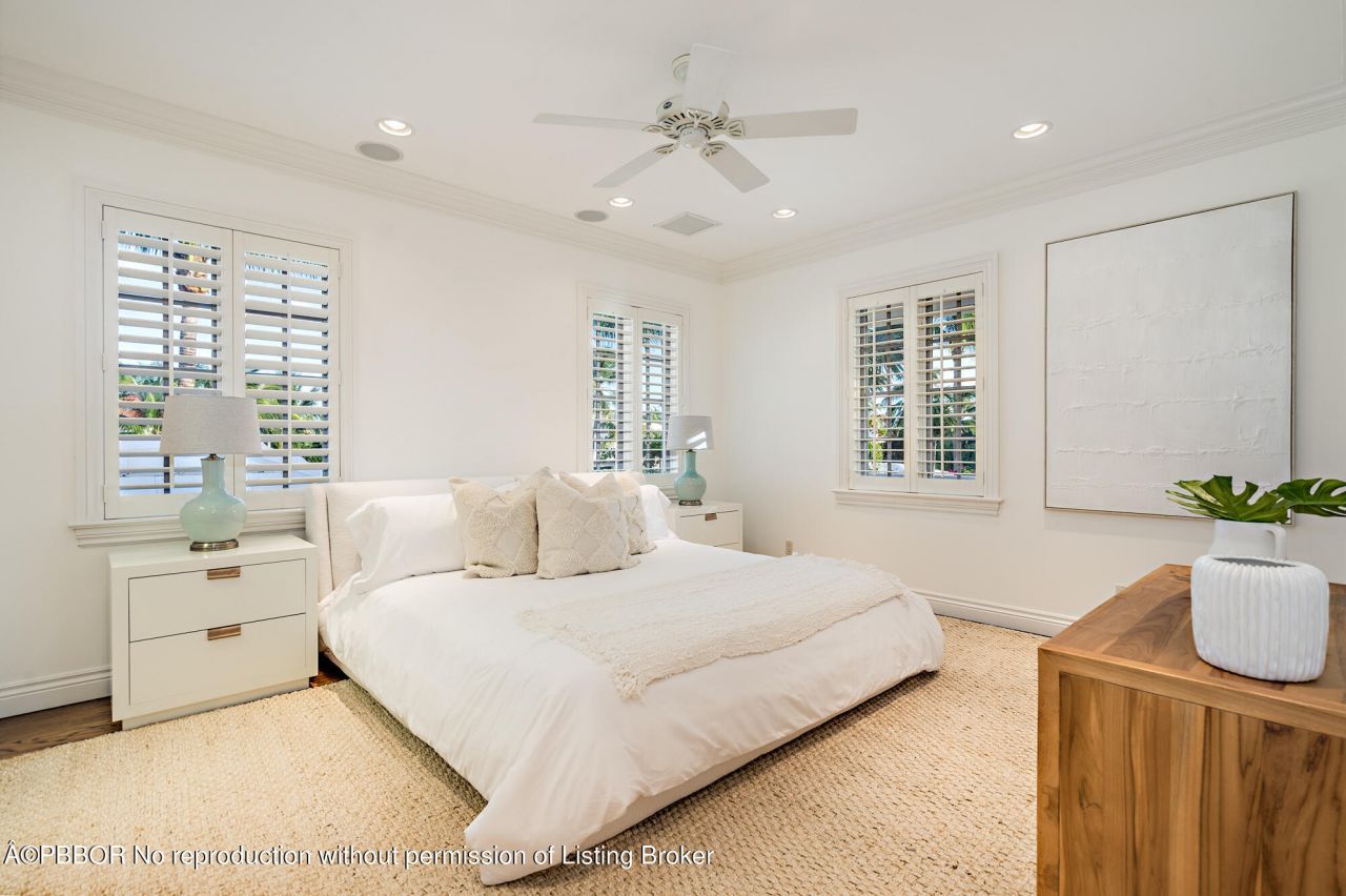 233 El Pueblo Way, Palm Beach, FL 33480 Photo