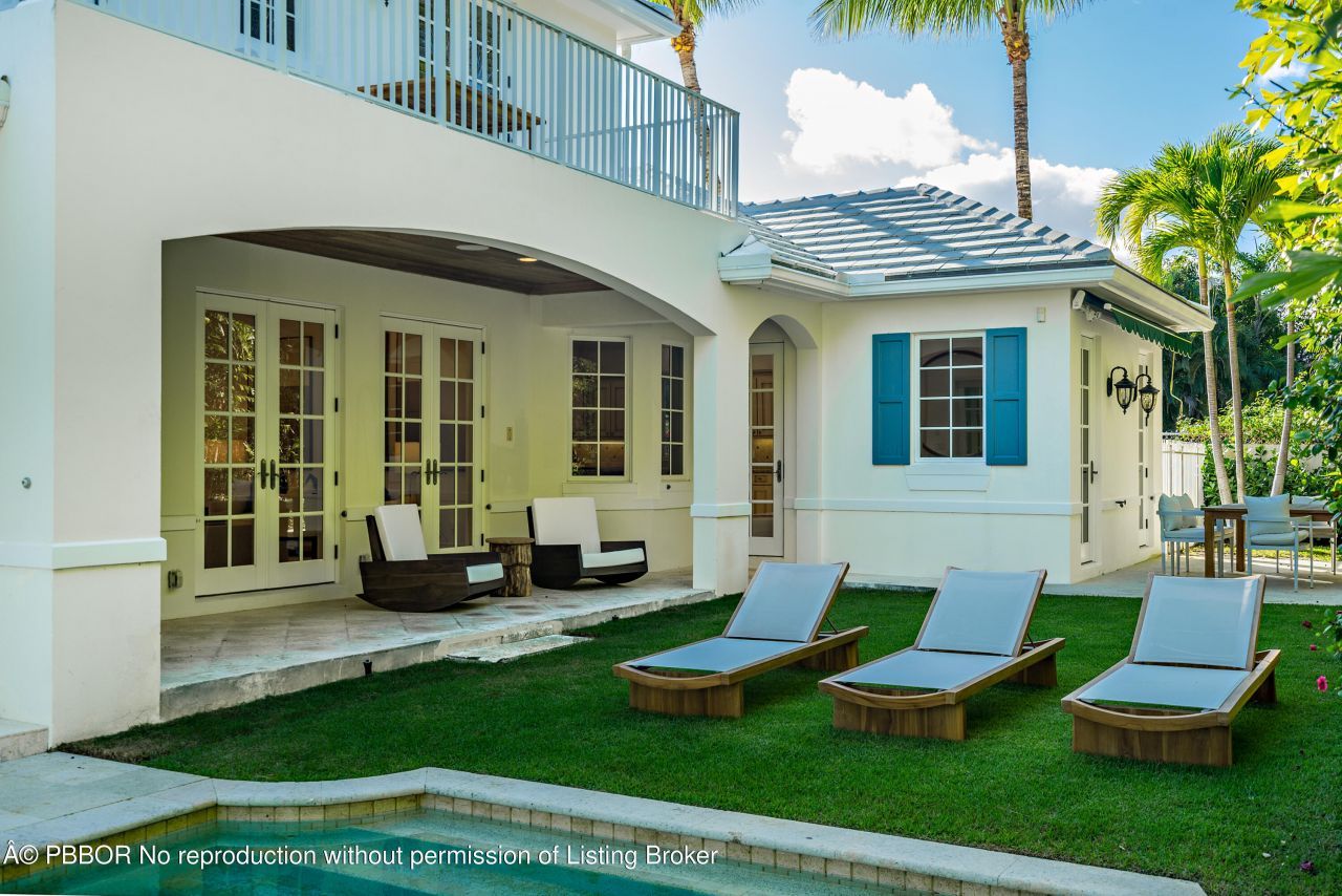 233 El Pueblo Way, Palm Beach, FL 33480 Photo