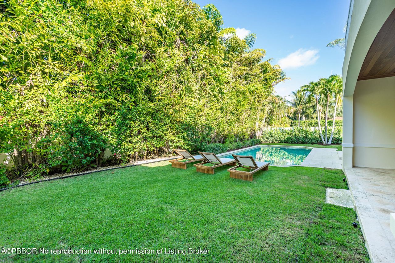 233 El Pueblo Way, Palm Beach, FL 33480 Photo